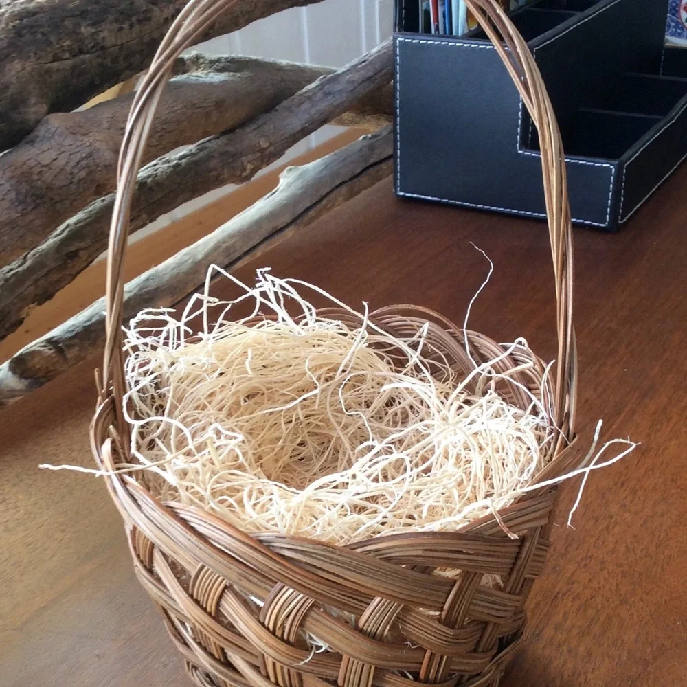 Pair‎ of Twee Little Easter Baskets with Excelsior
